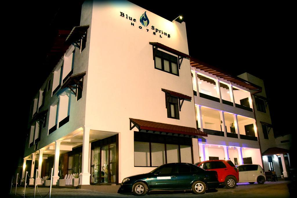 Blue Spring Hotel Wadduwa Dış mekan fotoğraf